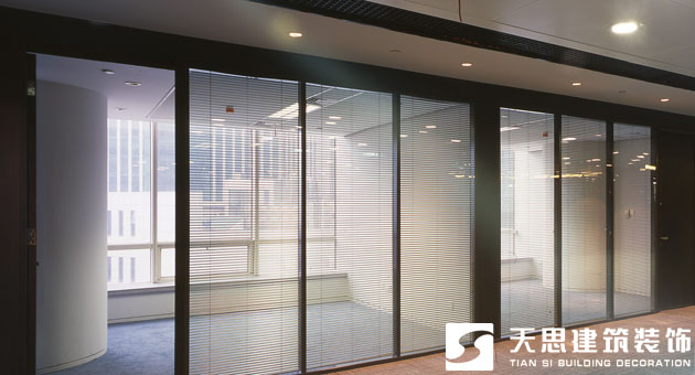 <a href=http://www.hhf034.cn/ target=_blank class=infotextkey>合肥辦公室裝修</a>玻璃